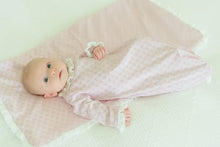 Load image into Gallery viewer, Ruffle Blanket - Scalloped in Pink